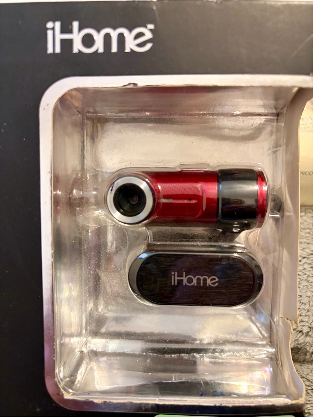 iHome Black and White Webcam Packaging Graphic